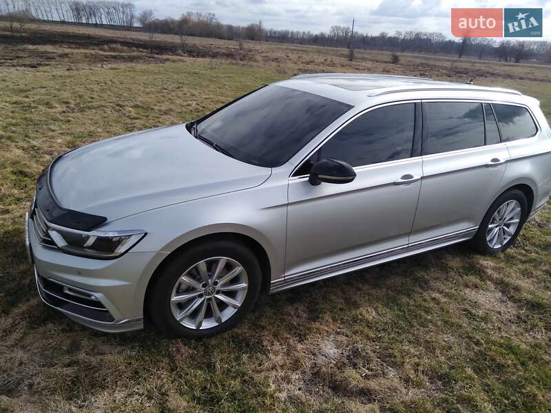 Универсал Volkswagen Passat 2015 в Хмельницком