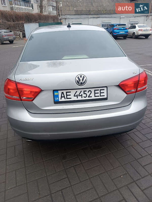 Седан Volkswagen Passat 2012 в Павлограді
