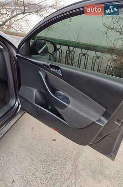 Седан Volkswagen Passat 2006 в 