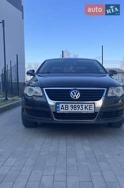 Седан Volkswagen Passat 2005 в 