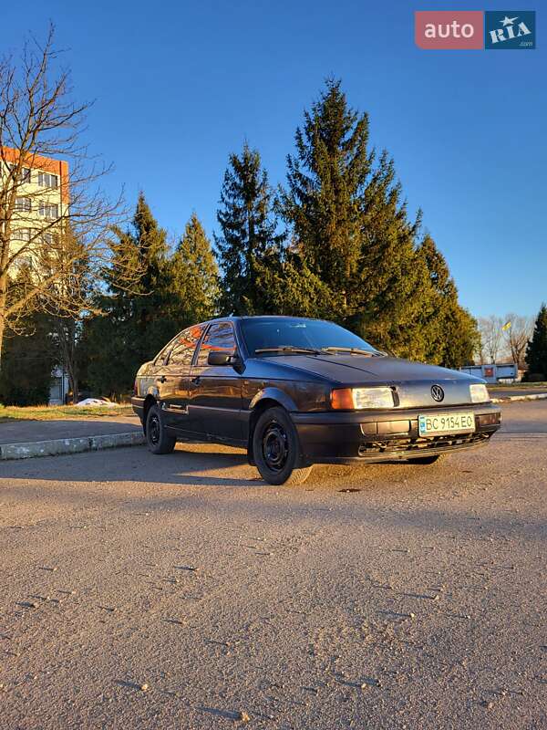 Volkswagen Passat 1990