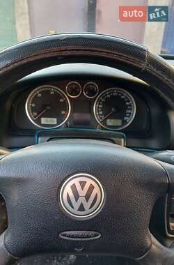 Универсал Volkswagen Passat 2002 в 