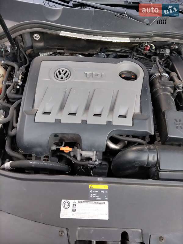 Универсал Volkswagen Passat 2012 в Хмельнике