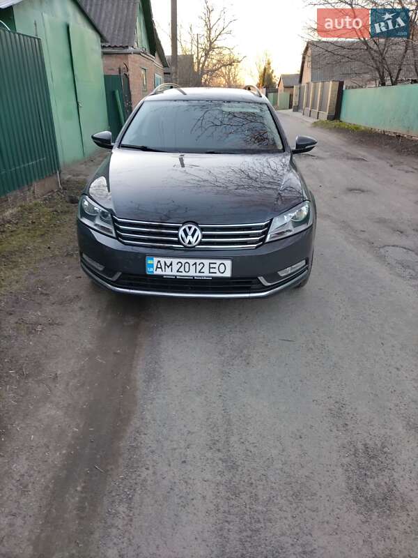 Универсал Volkswagen Passat 2012 в Хмельнике