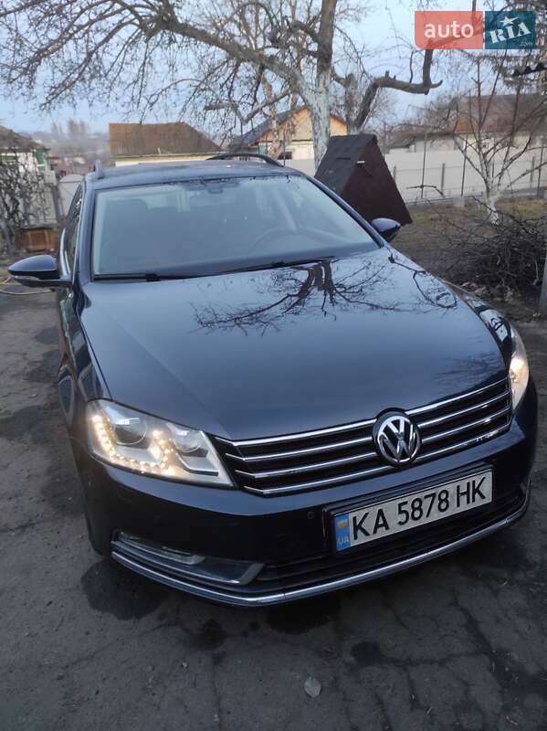 Універсал Volkswagen Passat 2011 в Вінниці