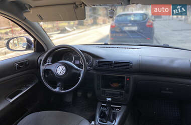Универсал Volkswagen Passat 2004 в 