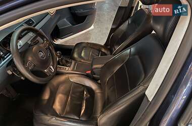 Седан Volkswagen Passat 2014 в 