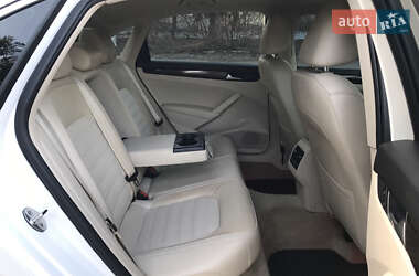 Седан Volkswagen Passat 2015 в 