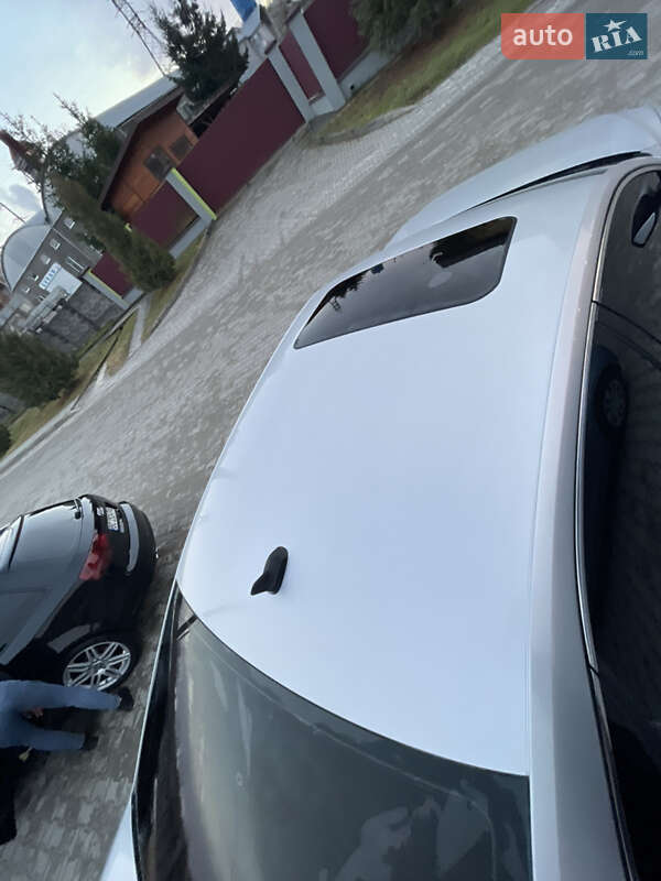 Седан Volkswagen Passat 2012 в Новояворовске