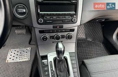 Универсал Volkswagen Passat 2013 в 