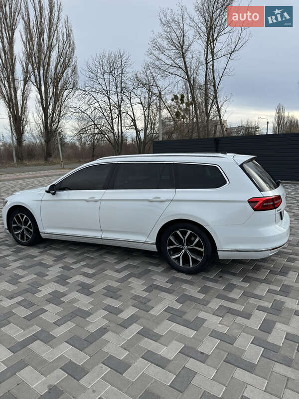 Универсал Volkswagen Passat 2015 в Каневе