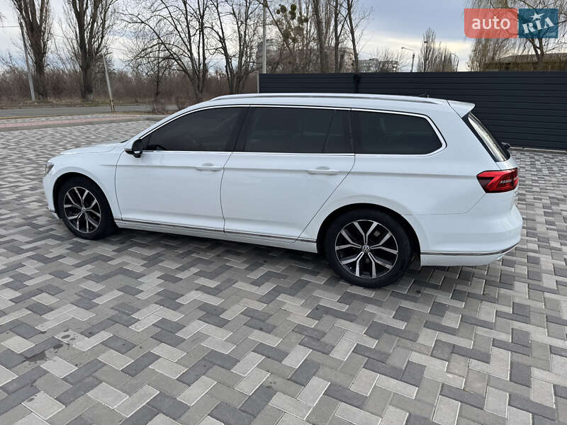 Универсал Volkswagen Passat 2015 в Каневе