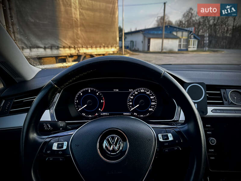 Универсал Volkswagen Passat 2019 в Самборе