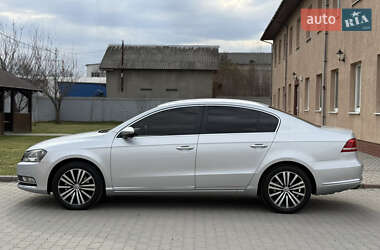 Седан Volkswagen Passat 2011 в 
