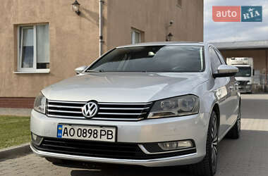 Седан Volkswagen Passat 2011 в 