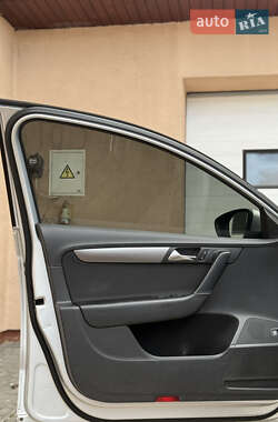 Седан Volkswagen Passat 2011 в 