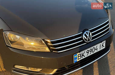 Универсал Volkswagen Passat 2011 в 
