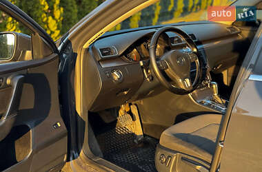 Универсал Volkswagen Passat 2011 в 