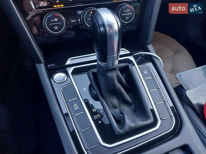 Универсал Volkswagen Passat 2018 в Трускавце