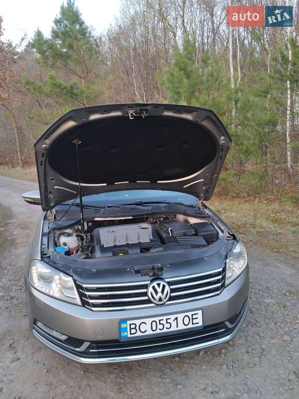 Универсал Volkswagen Passat 2014 в Львове