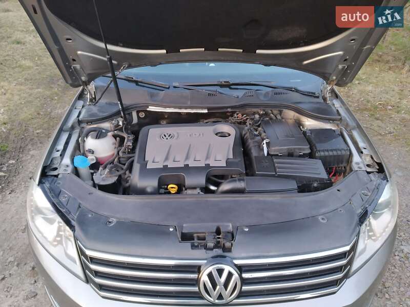 Универсал Volkswagen Passat 2014 в Львове