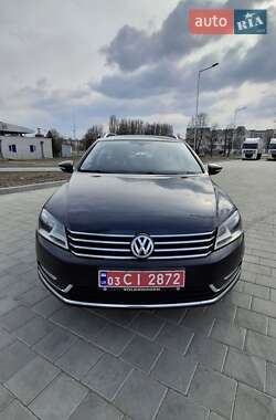 Универсал Volkswagen Passat 2012 в 
