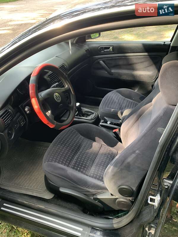 Универсал Volkswagen Passat 2002 в Тернополе