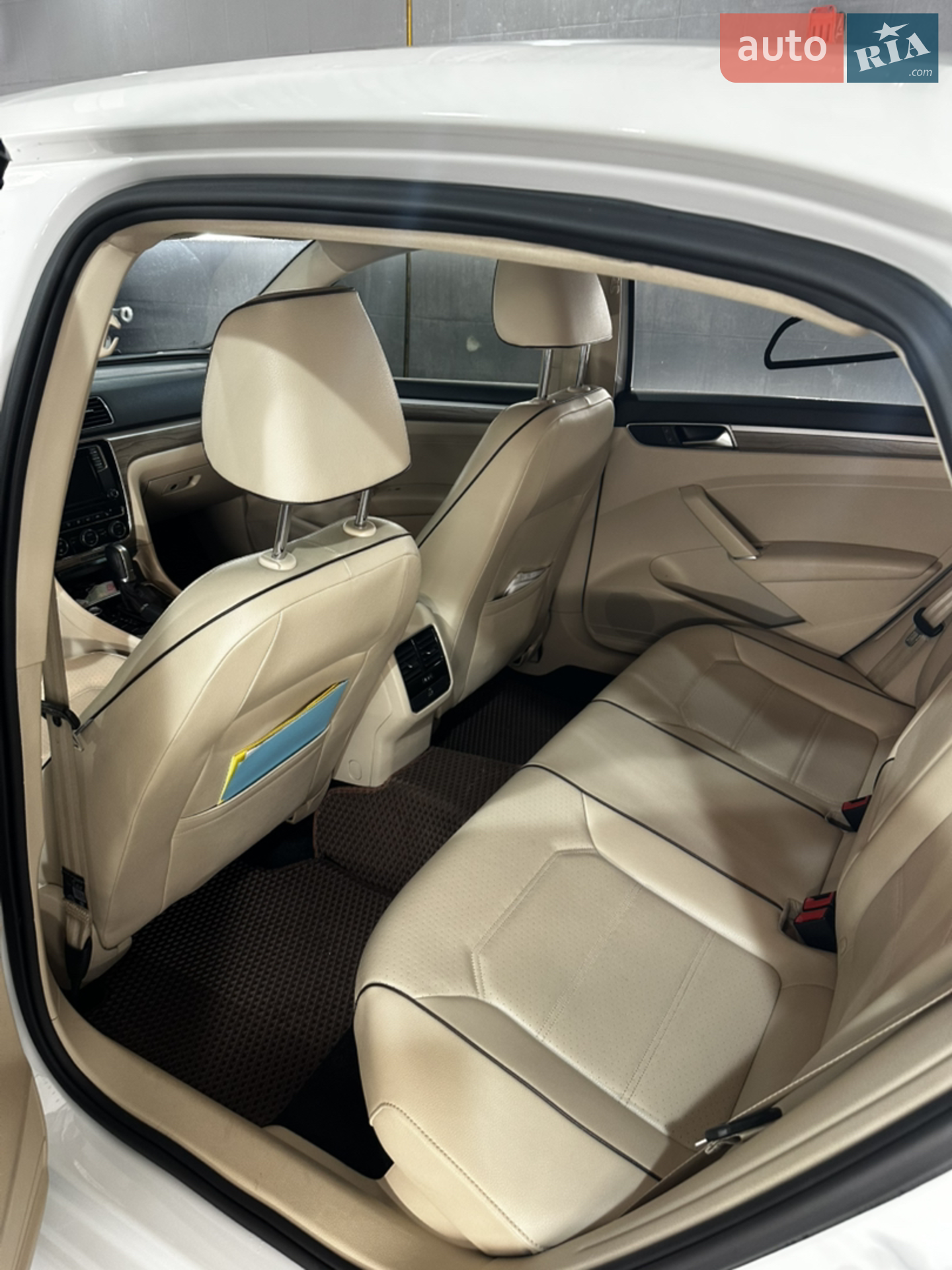 2017 Volkswagen Passat - мініатюра 12