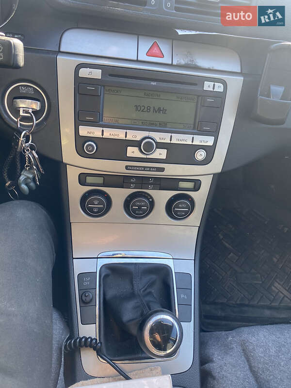Универсал Volkswagen Passat 2007 в Коростене
