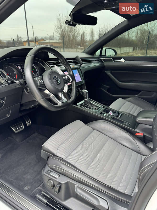 Седан Volkswagen Passat 2016 в Вінниці