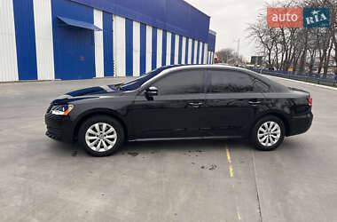 Седан Volkswagen Passat 2014 в 