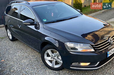 Універсал Volkswagen Passat 2011 в Мукачевому