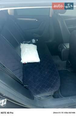 Універсал Volkswagen Passat 2012 в 
