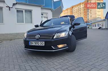 Універсал Volkswagen Passat 2012 в 