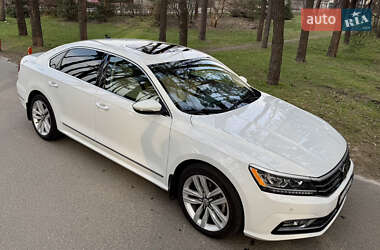 Седан Volkswagen Passat 2016 в 