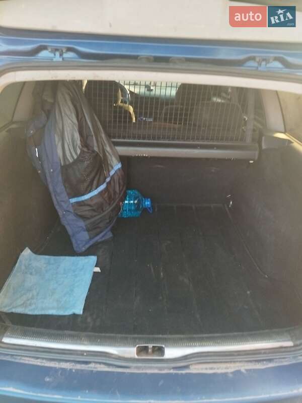 Универсал Volkswagen Passat 1999 в Рахове