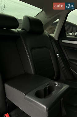 Седан Volkswagen Passat 2014 в 