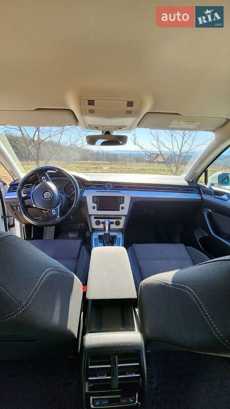Универсал Volkswagen Passat 2017 в Косове фото 32 Универсал Volkswagen Passat 2017 в Косове