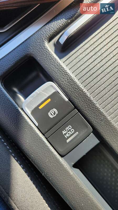 Универсал Volkswagen Passat 2017 в Косове фото 47 Универсал Volkswagen Passat 2017 в Косове