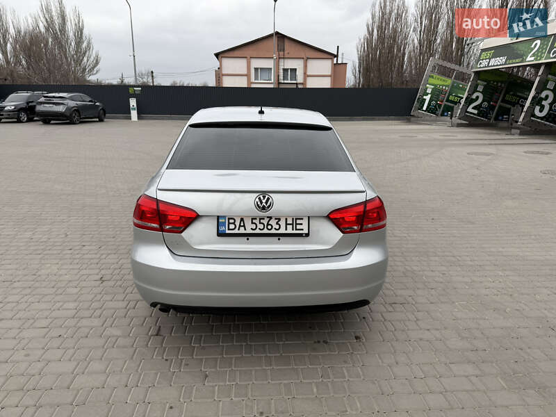 Седан Volkswagen Passat 2013 в Кропивницькому