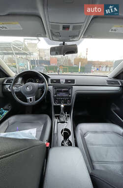 Седан Volkswagen Passat 2014 в 