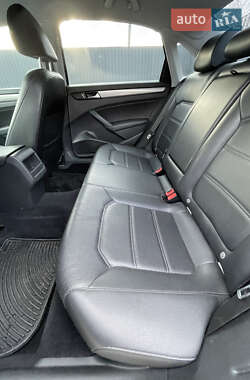Седан Volkswagen Passat 2014 в 
