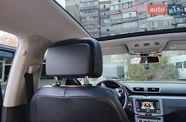 Универсал Volkswagen Passat 2012 в 