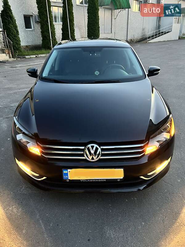 Седан Volkswagen Passat 2015 в Тернополе