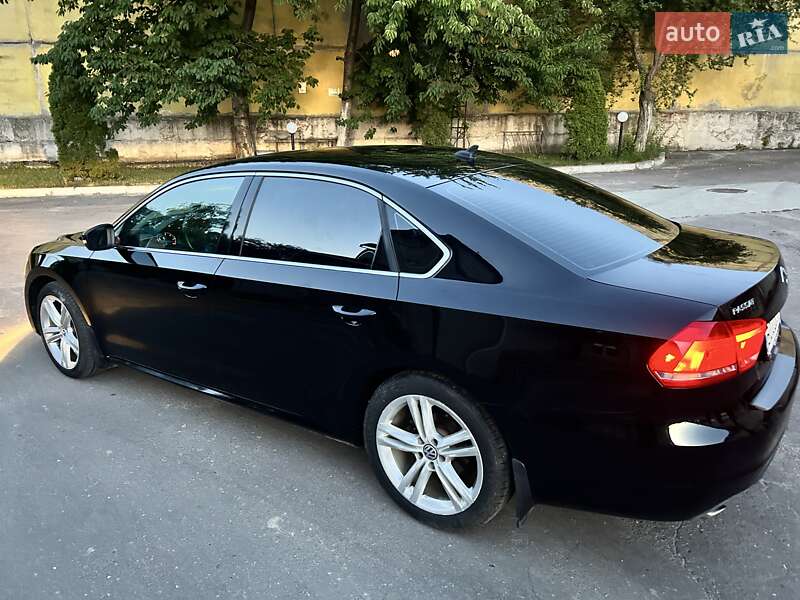Седан Volkswagen Passat 2015 в Тернополе