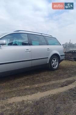 Универсал Volkswagen Passat 2001 в 
