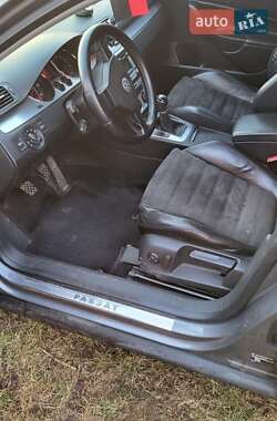 Седан Volkswagen Passat 2006 в 