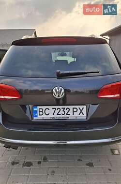 Універсал Volkswagen Passat 2011 в 