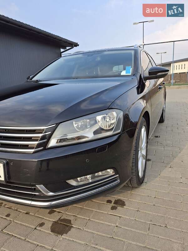 Универсал Volkswagen Passat 2011 в Львове