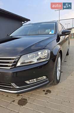 Універсал Volkswagen Passat 2011 в 